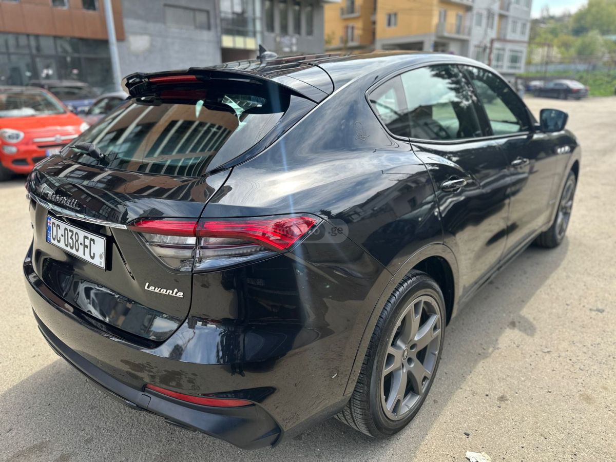 Maserati Levante - фото 3