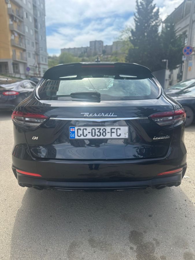 Maserati Levante - фото 5