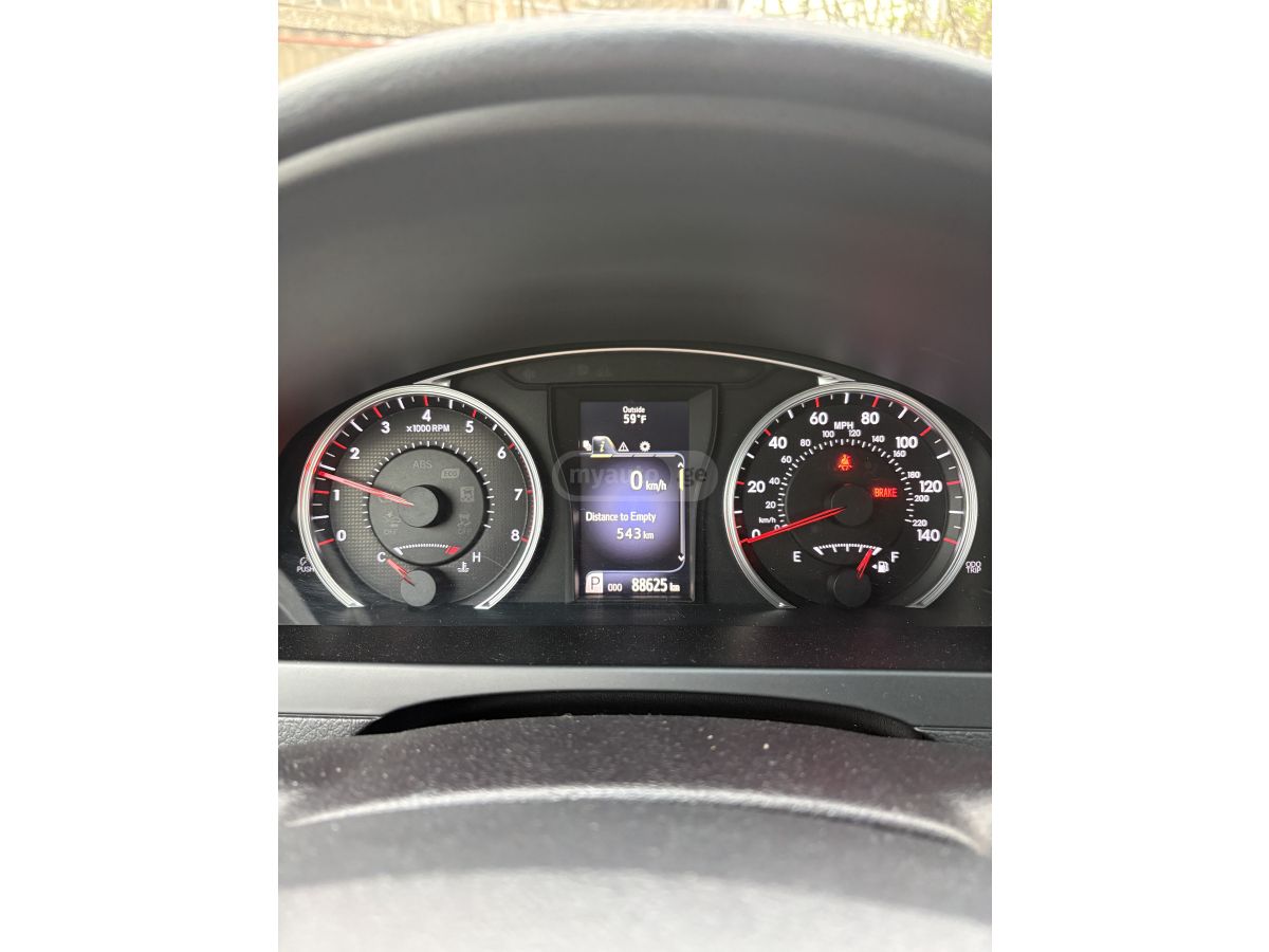 Toyota Camry - фото 10