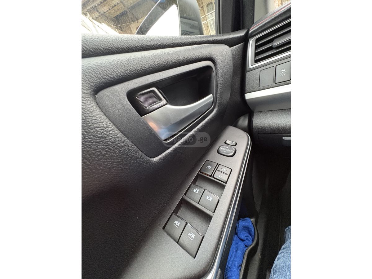 Toyota Camry - фото 11