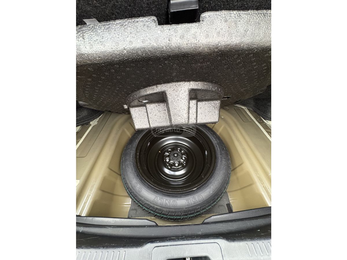 Toyota Camry - фото 12