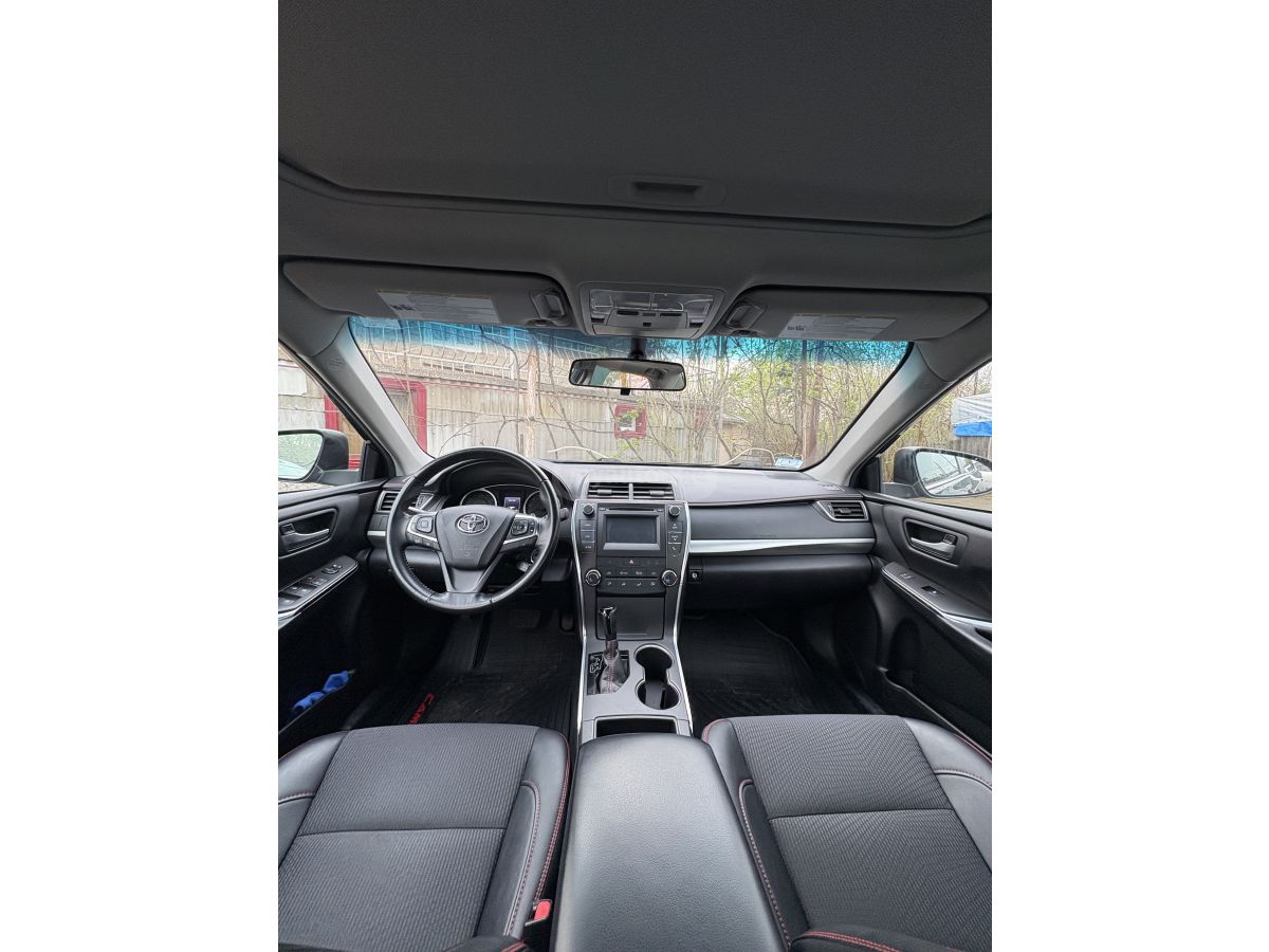 Toyota Camry - фото 8