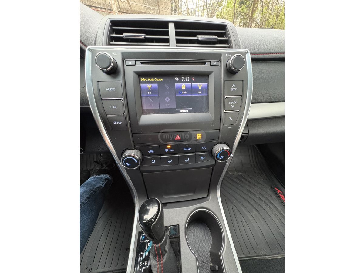 Toyota Camry - фото 9