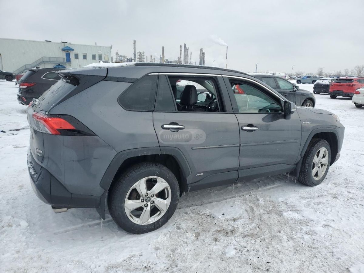 Toyota RAV 4 - фото 3