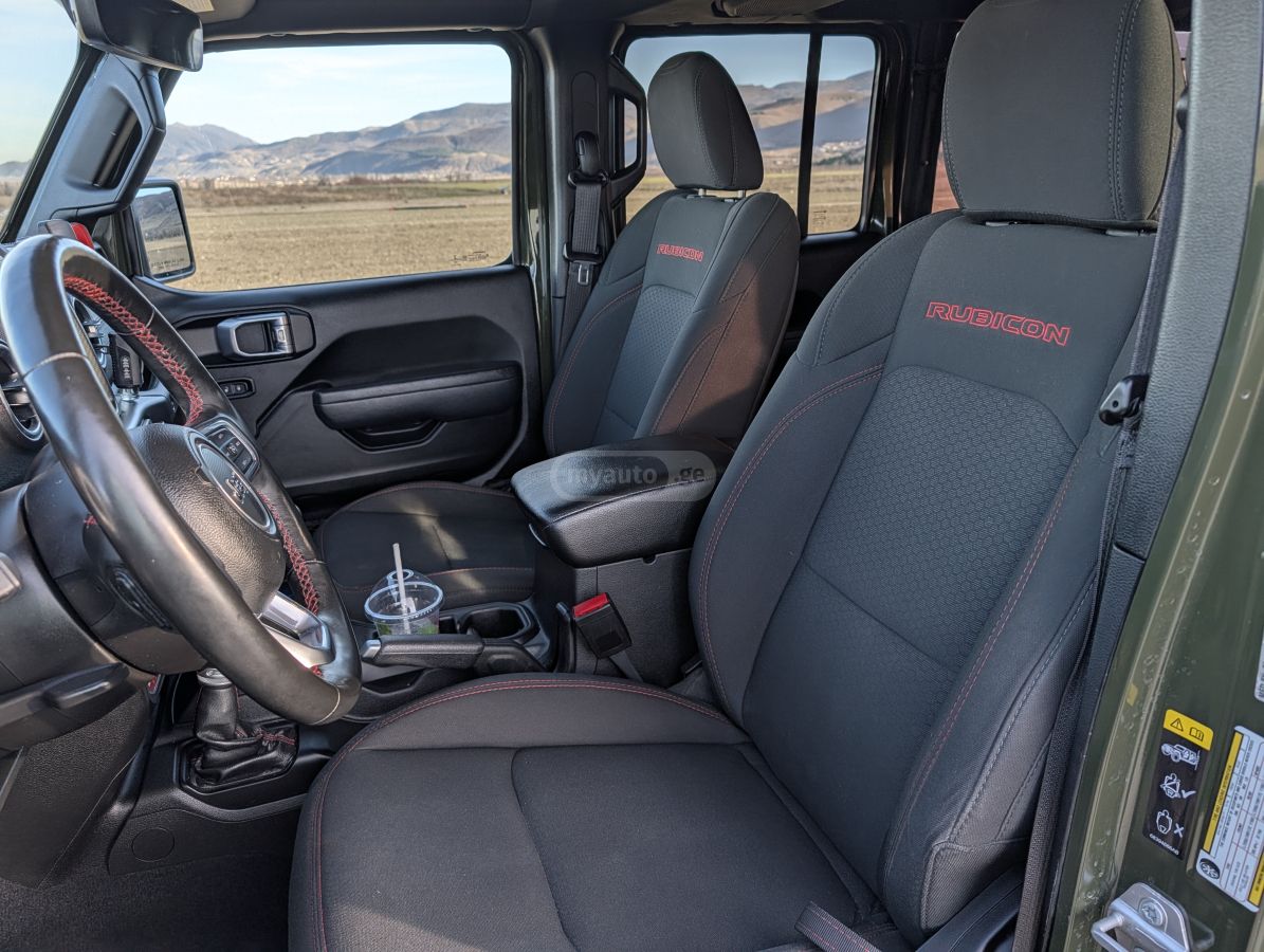 Jeep Rubicon 4dr 4x4 Manual — миниатюра 12