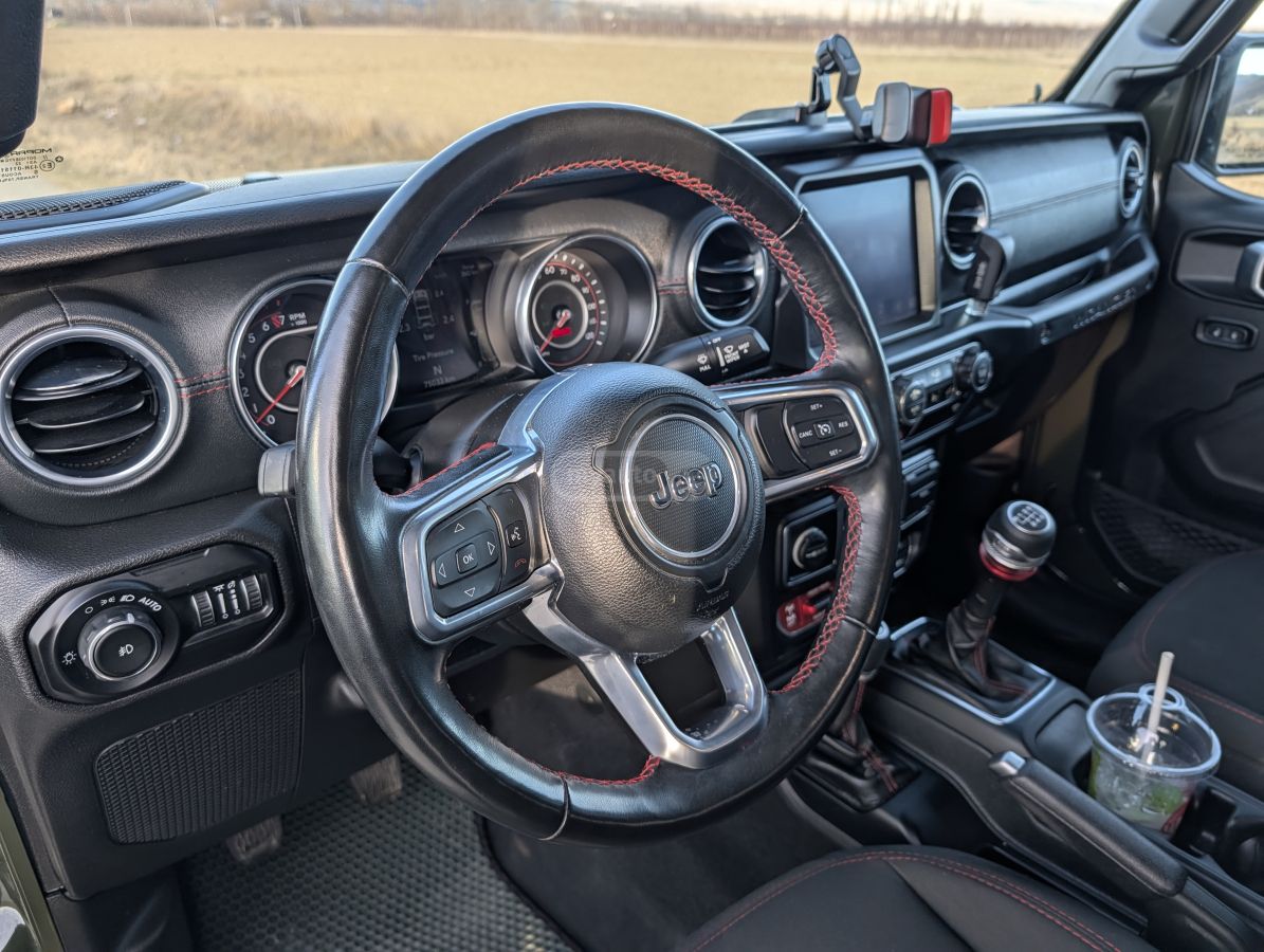 Jeep Rubicon 4dr 4x4 Manual — миниатюра 14