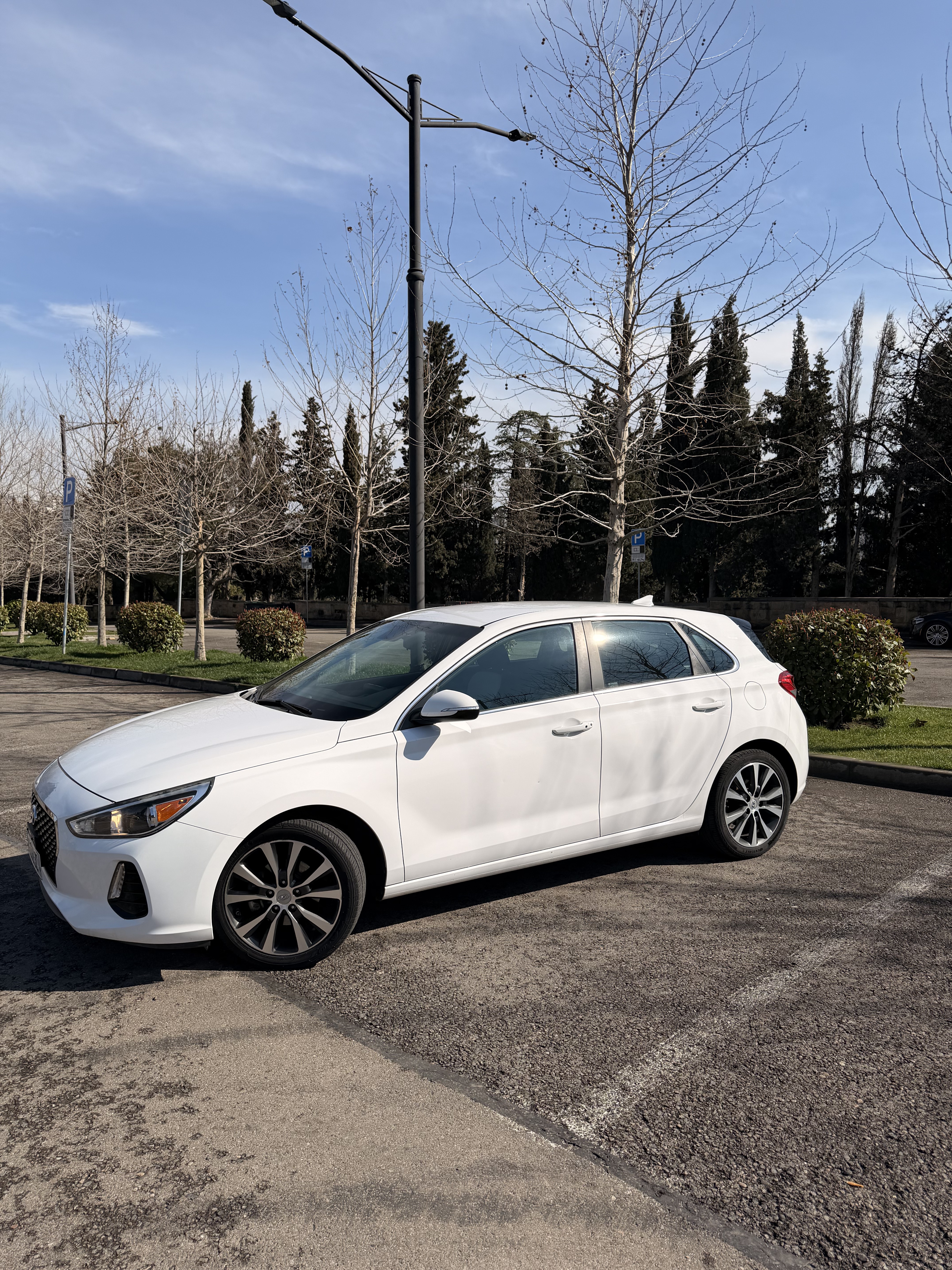 Hyundai Elantra GT - фото 2