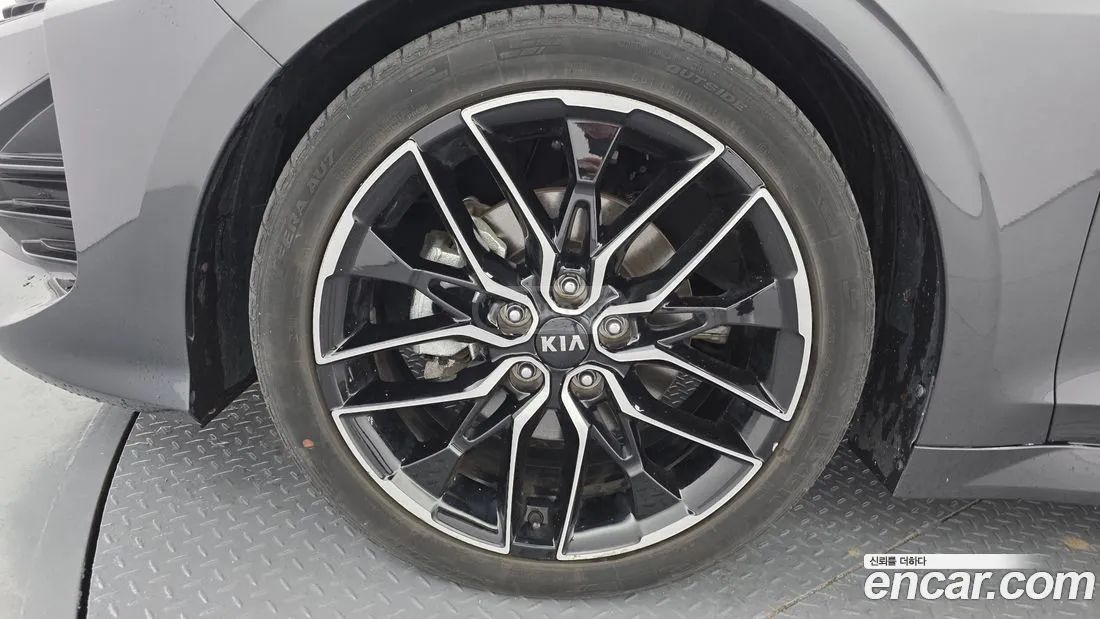 Kia Optima - фото 5