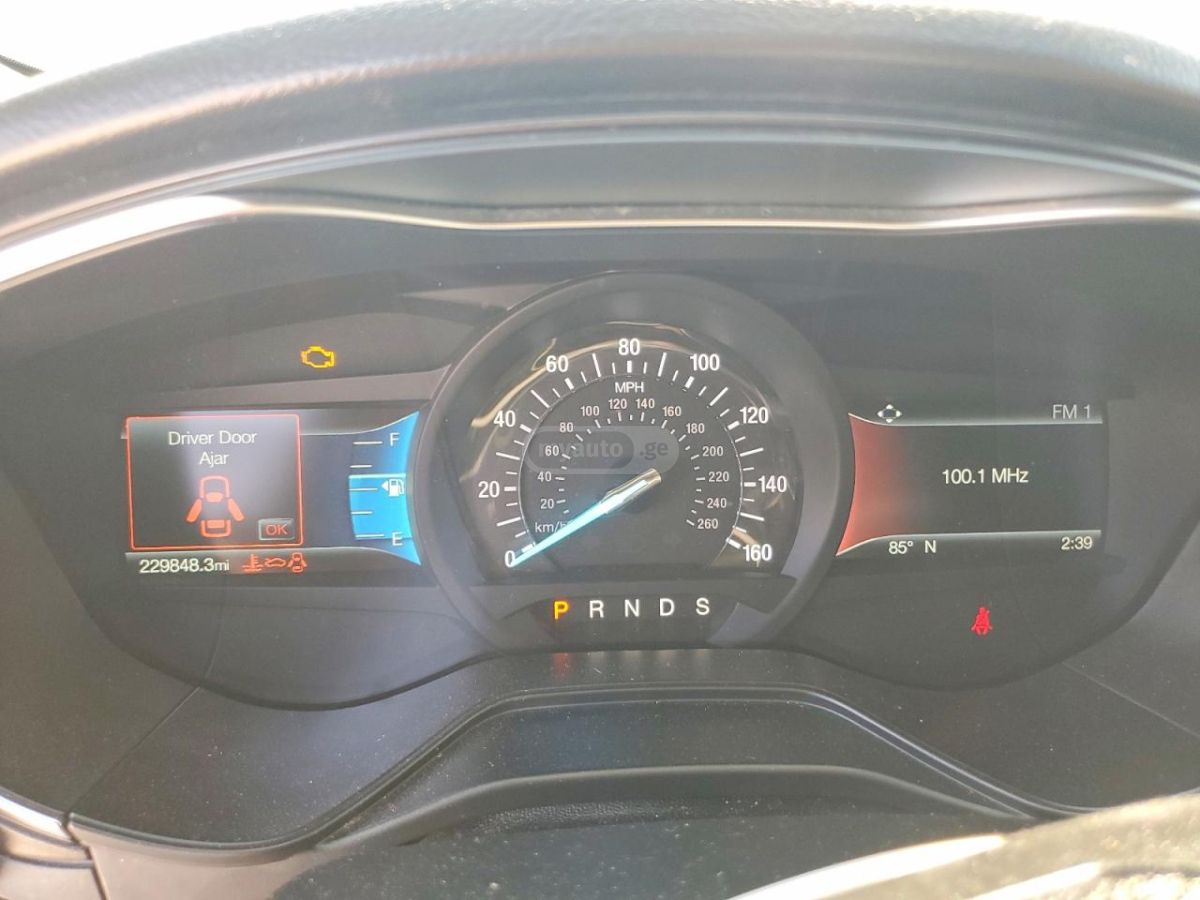 Ford Fusion - фото 9