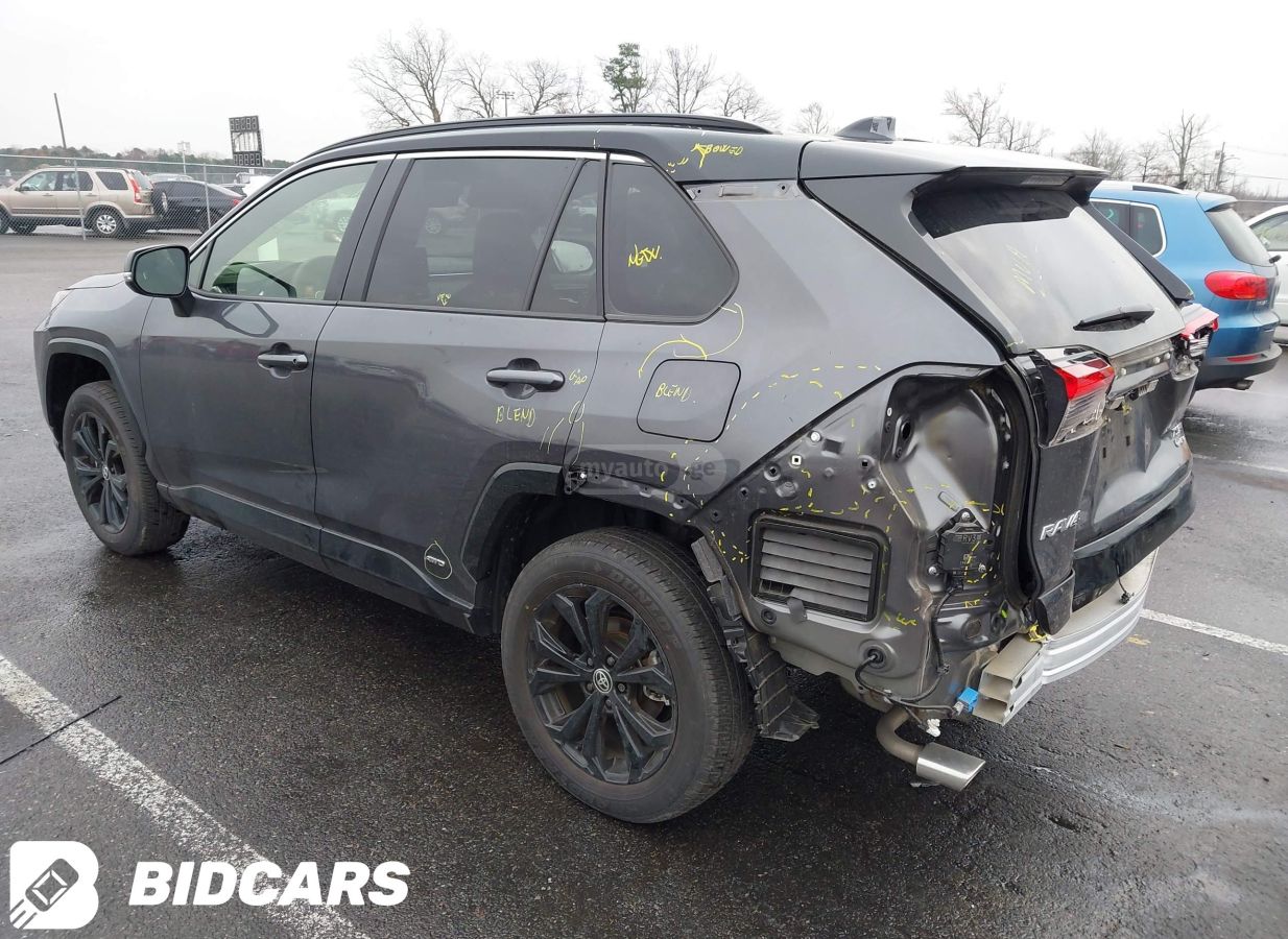 Toyota Rav 4 - фото 4