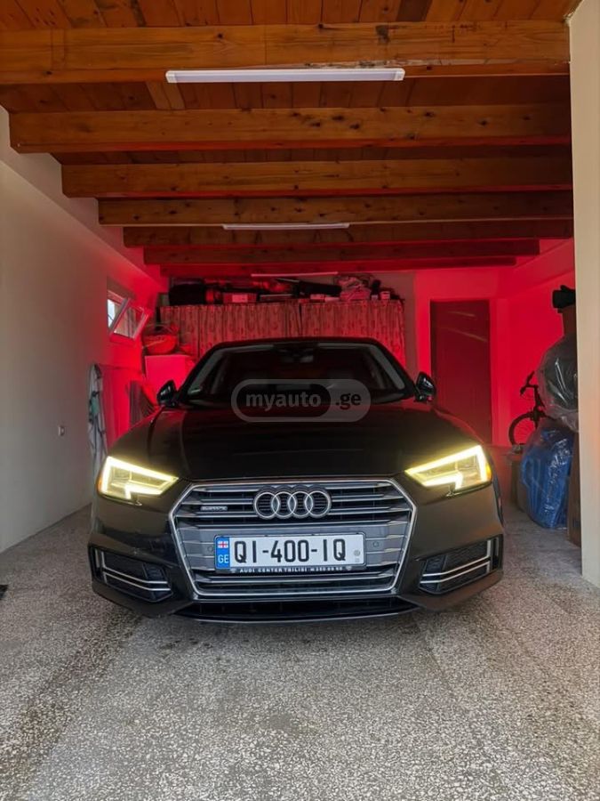 Audi A4 - фото 4
