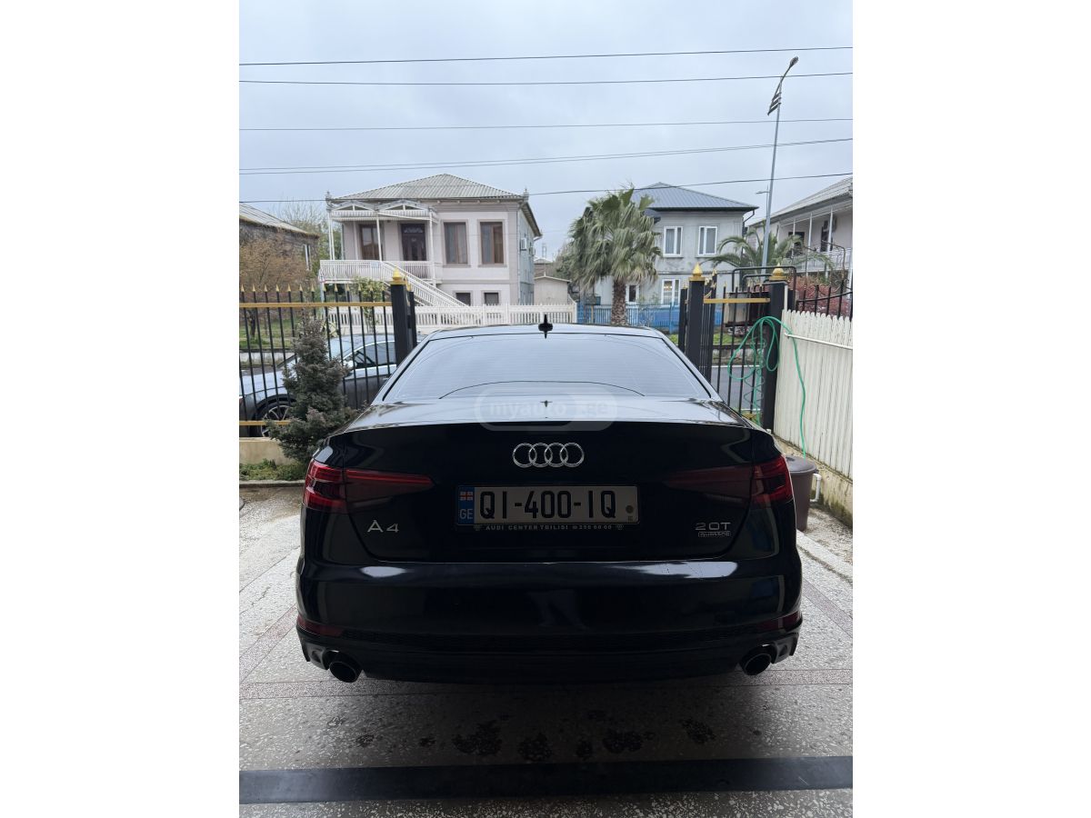 Audi A4 - фото 5