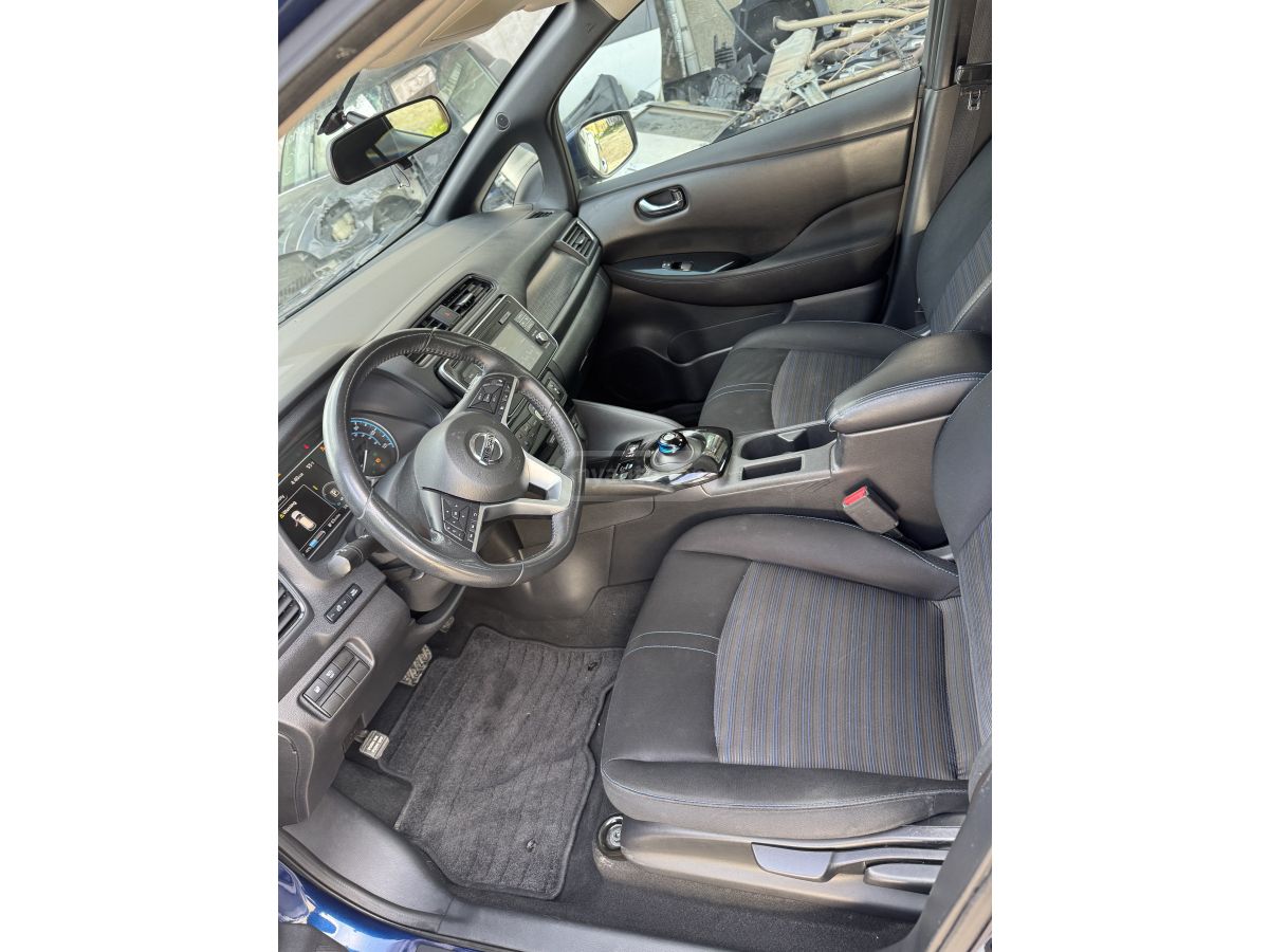 Nissan Leaf - фото 12