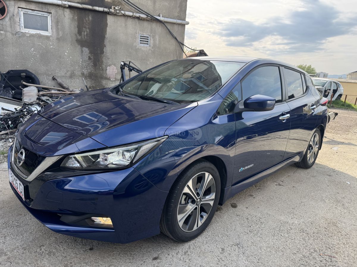 Nissan Leaf - фото 13