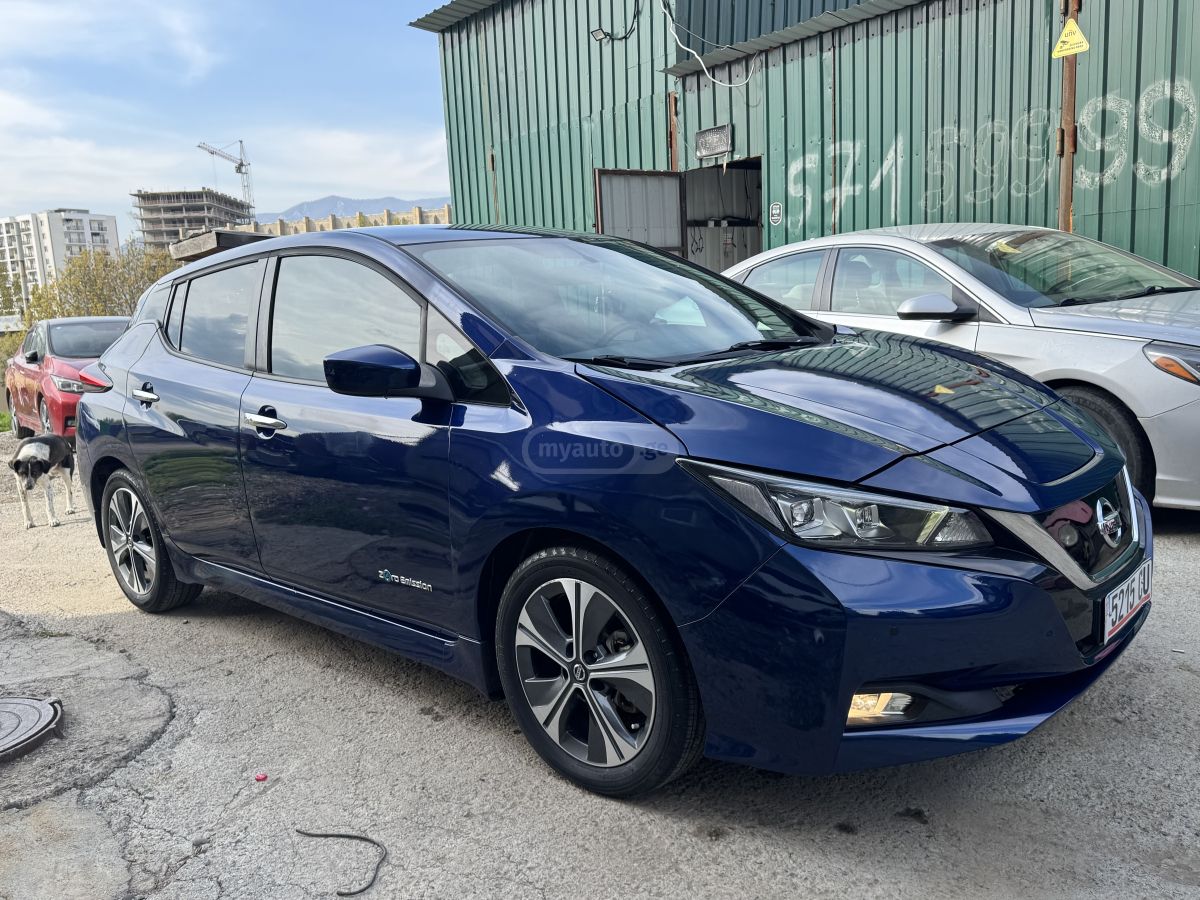 Nissan Leaf - фото 4