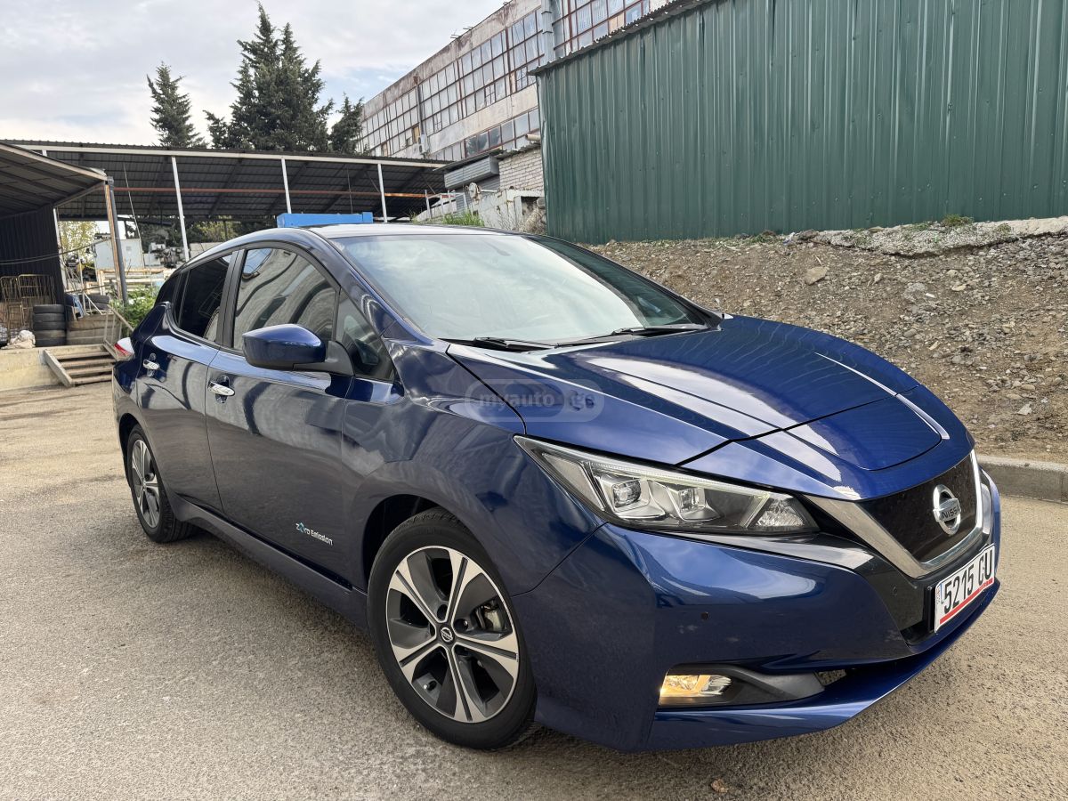 Nissan Leaf - фото 7