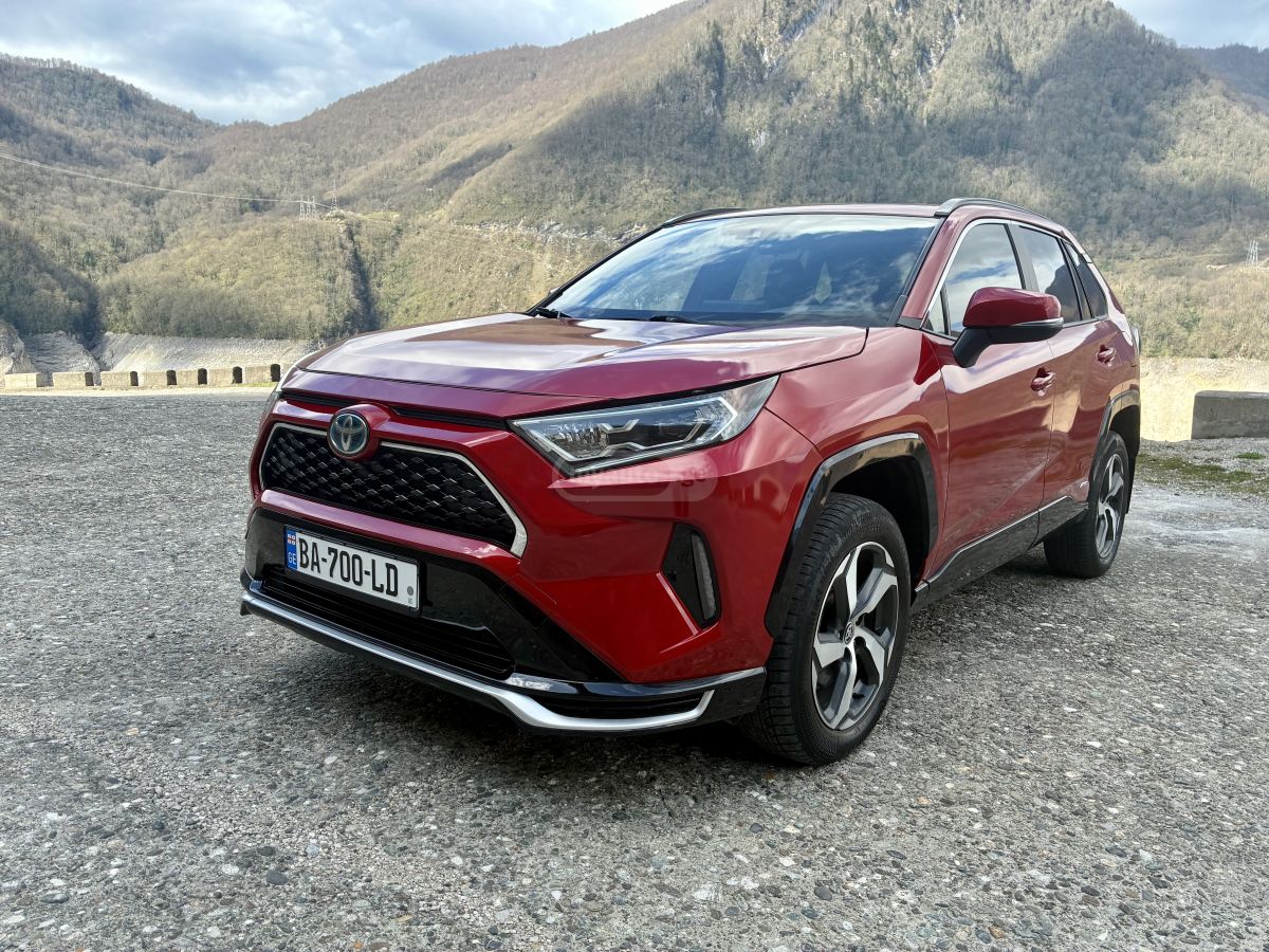 Toyota RAV 4 - фото 1