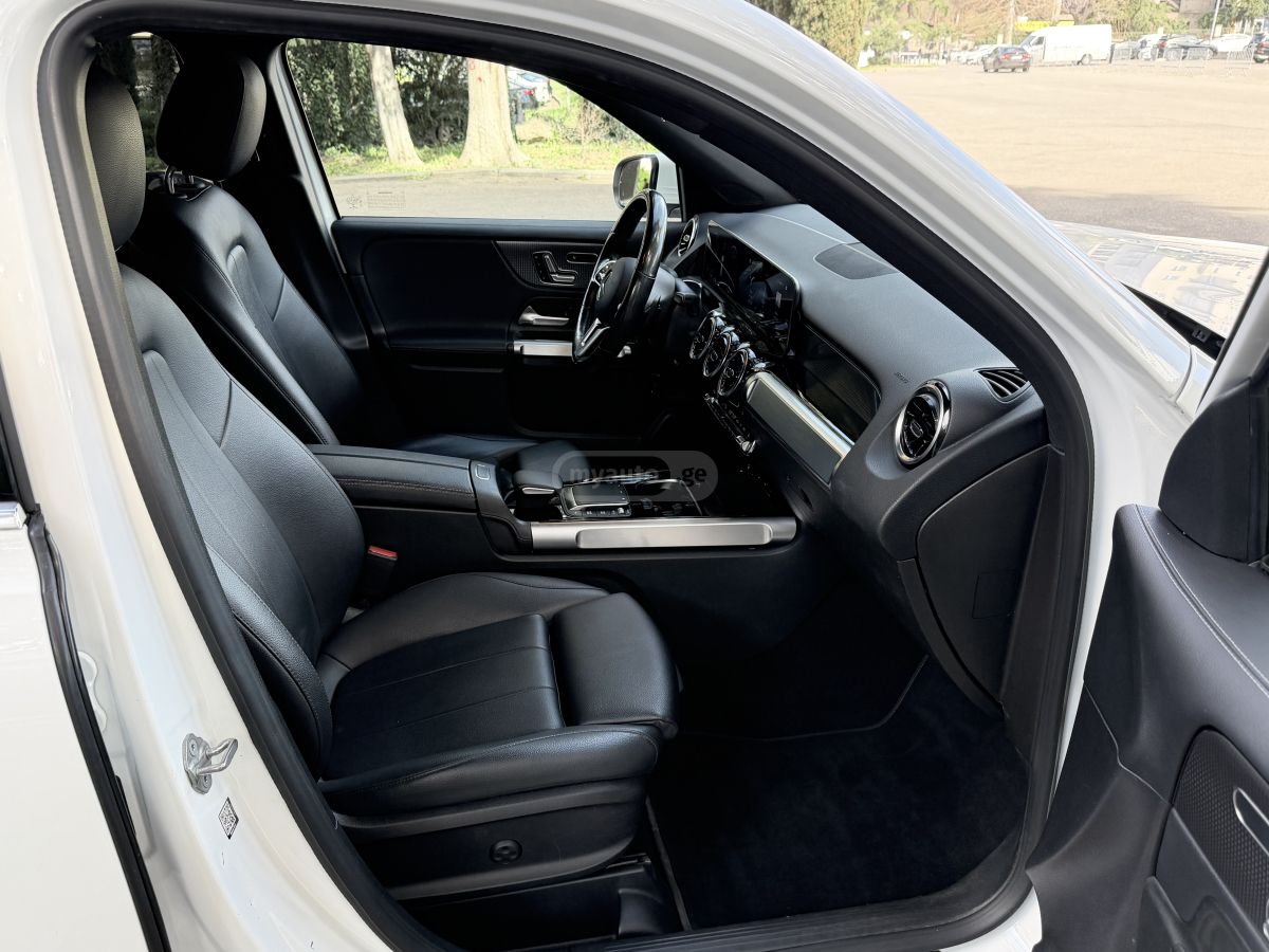 Mercedes-Benz GLB 250 - фото 11