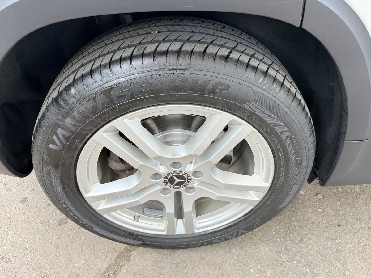 Mercedes-Benz GLB 250 - фото 13