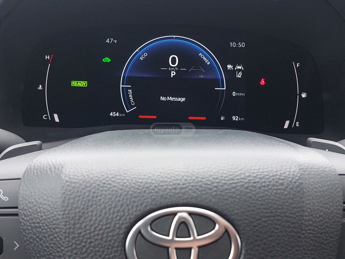 Toyota Camry - фото 3