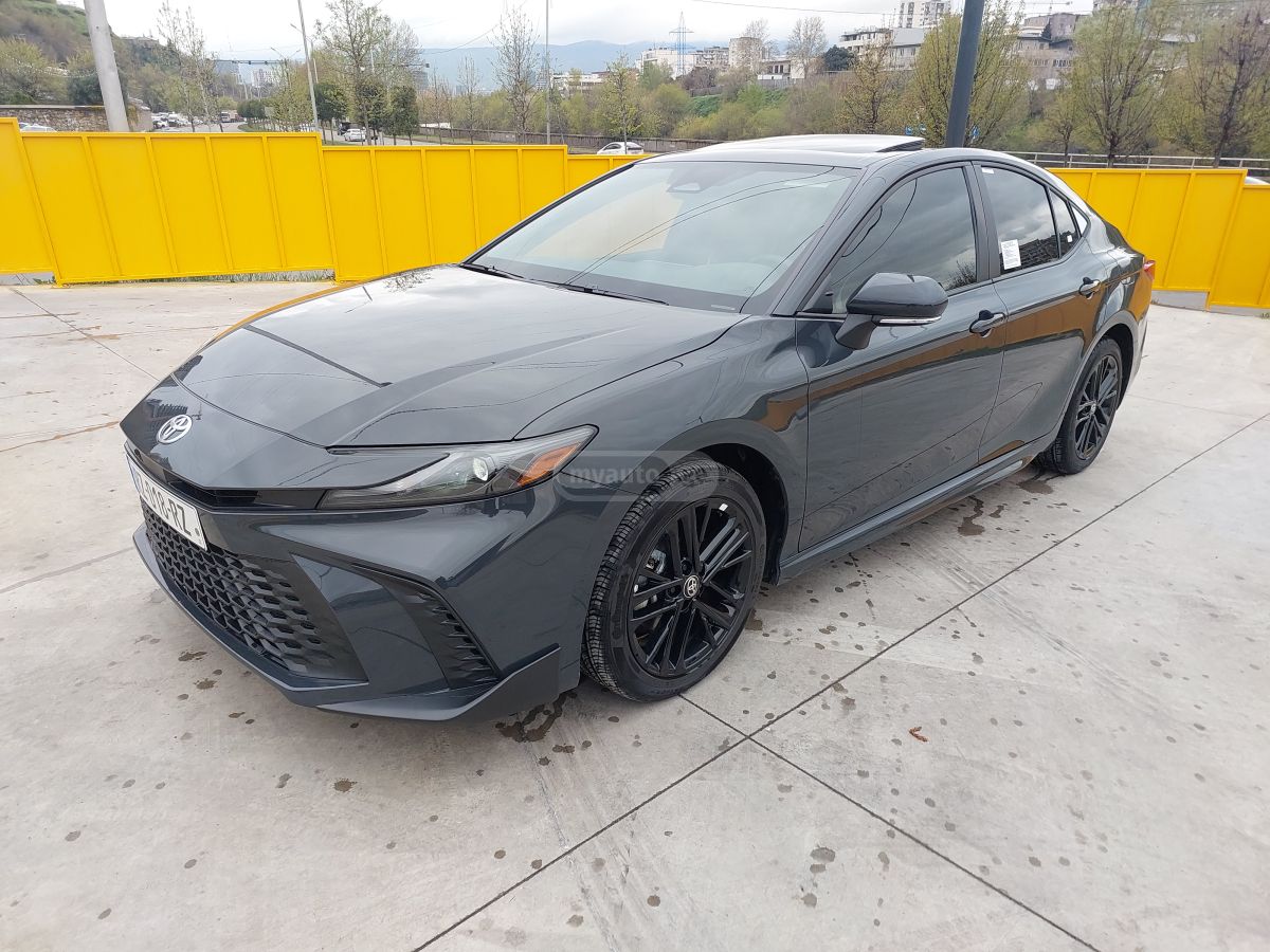 Toyota Camry - фото 5
