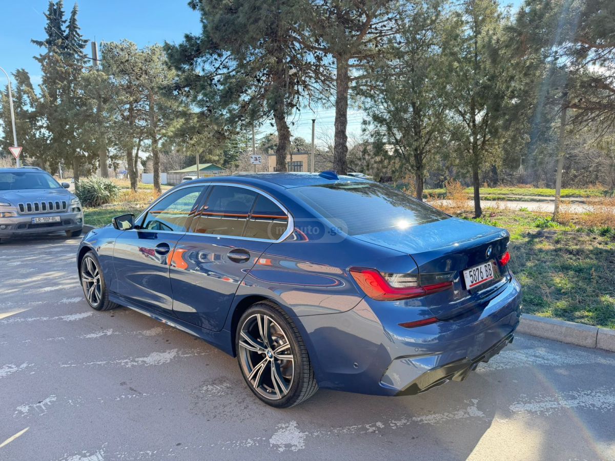 BMW 330 - фото 4
