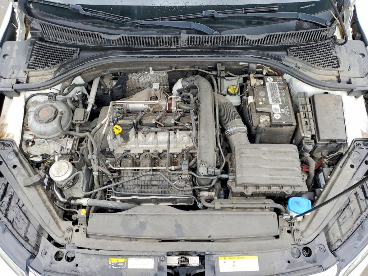 Volkswagen Jetta - фото 11