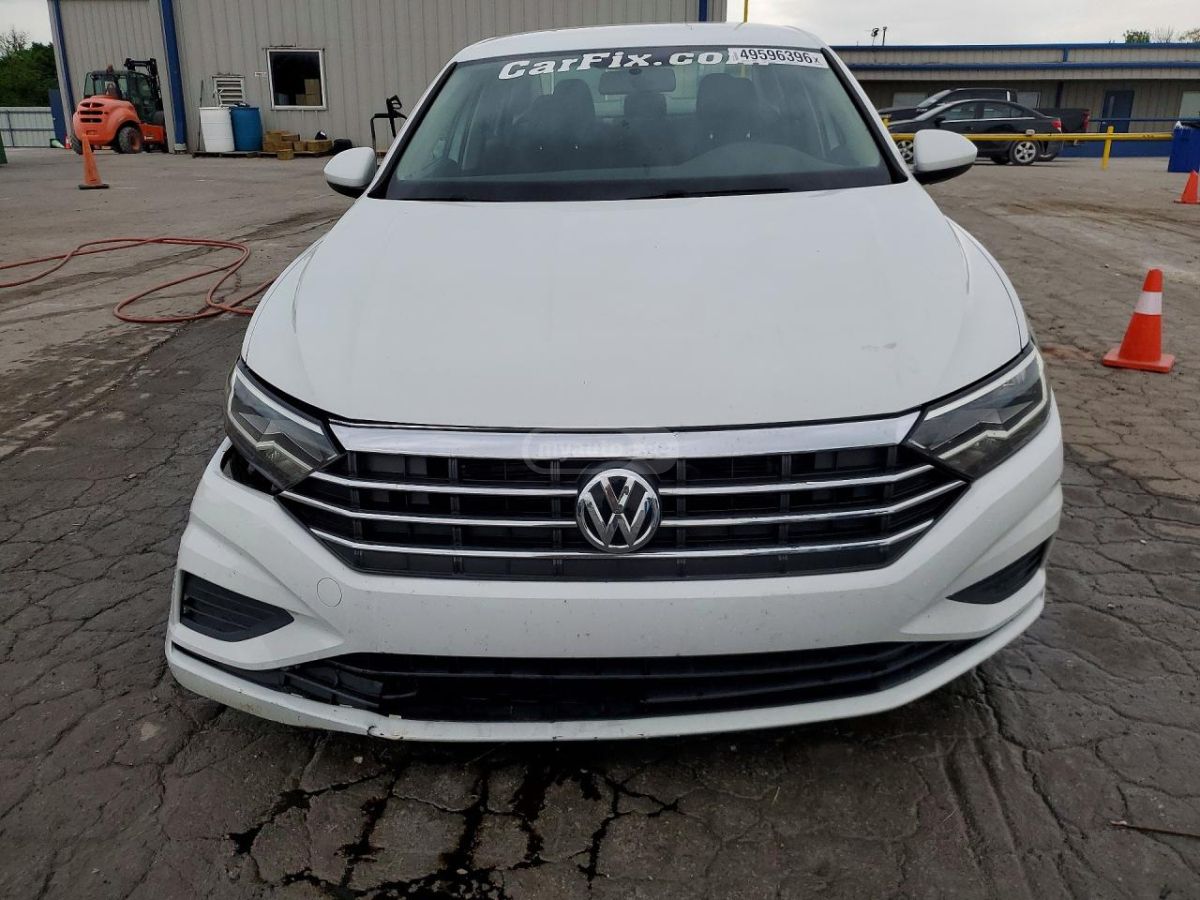 Volkswagen Jetta - фото 5