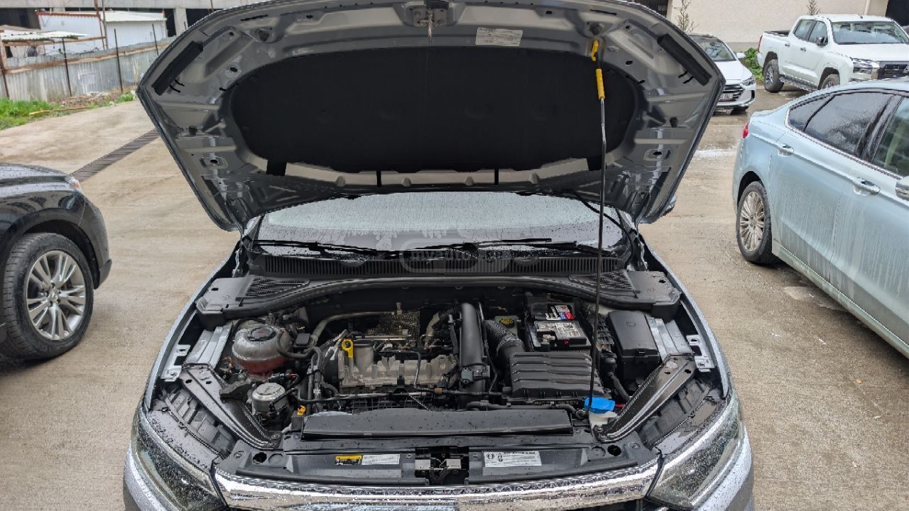 Volkswagen Jetta - фото 8