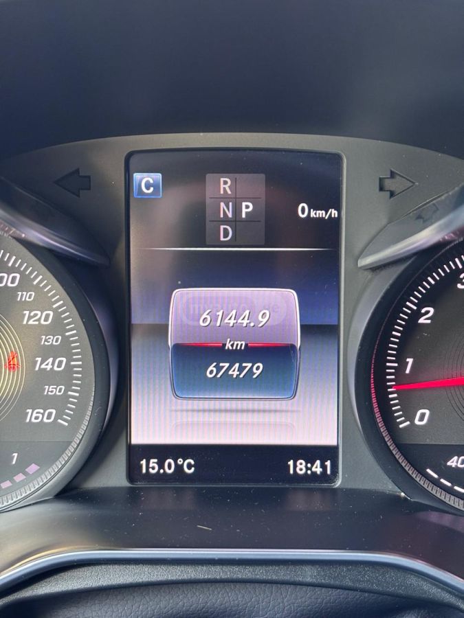 Mercedes-Benz GLC 300 - фото 12