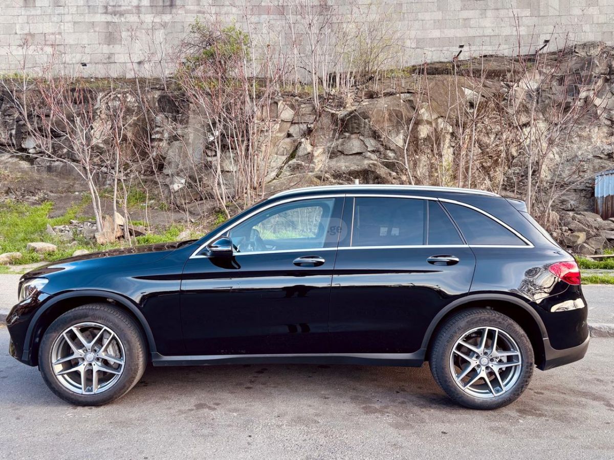 Mercedes-Benz GLC 300 - фото 5