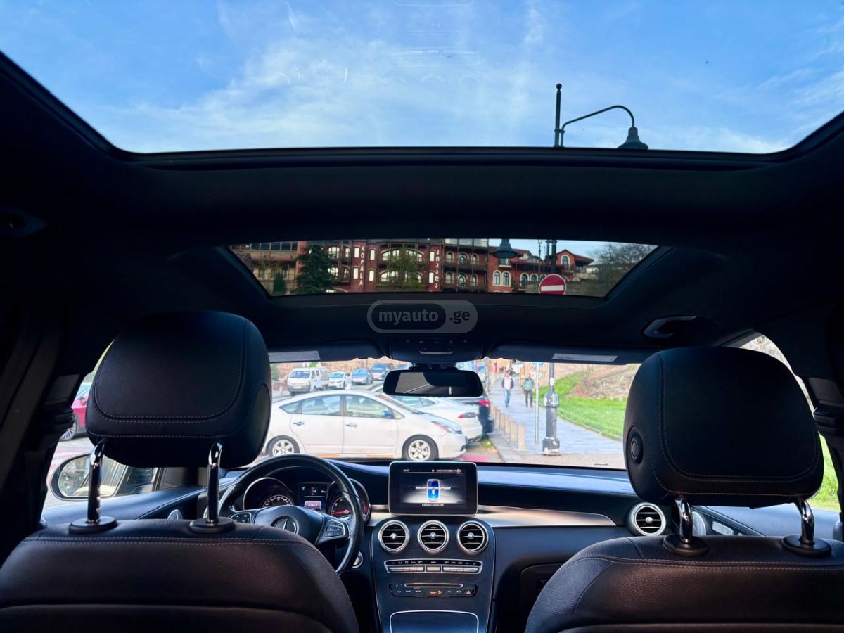 Mercedes-Benz GLC 300 - фото 7