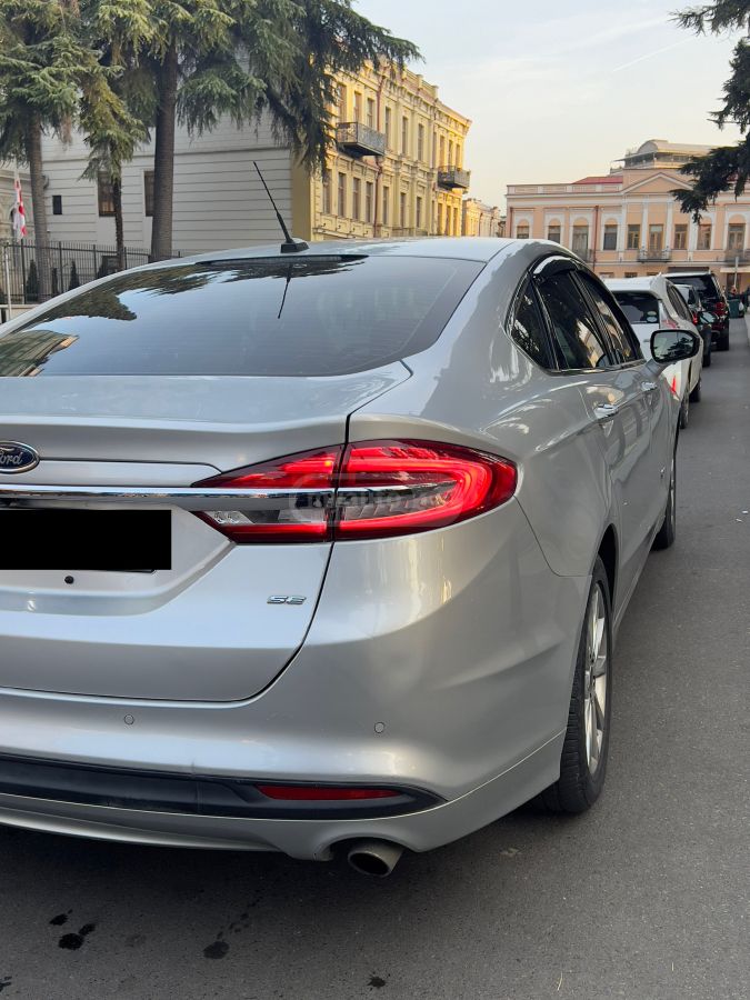 Ford Fusion - фото 13