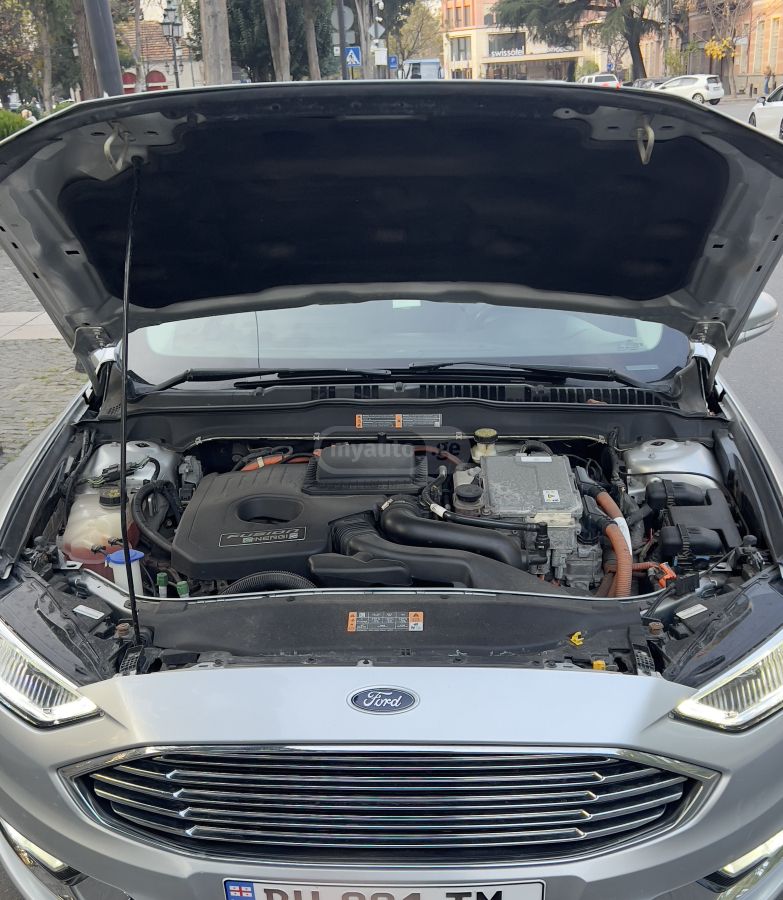 Ford Fusion - фото 7