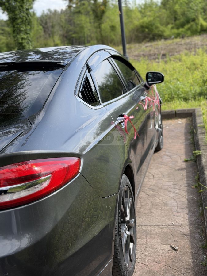 Ford Fusion - фото 4