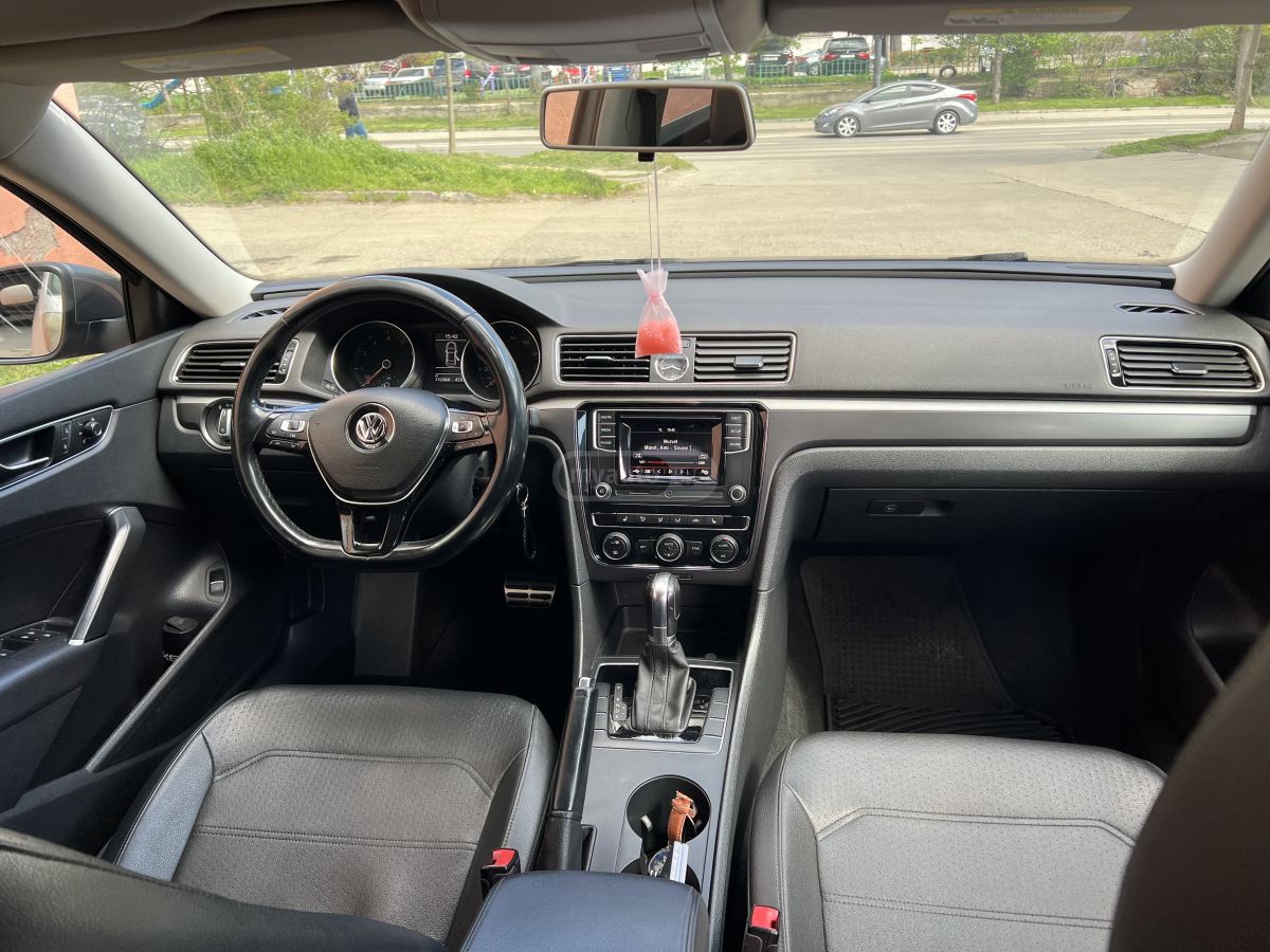 Volkswagen Passat - фото 10