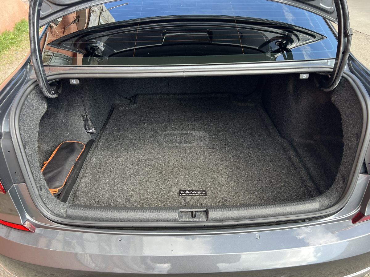 Volkswagen Passat - фото 8