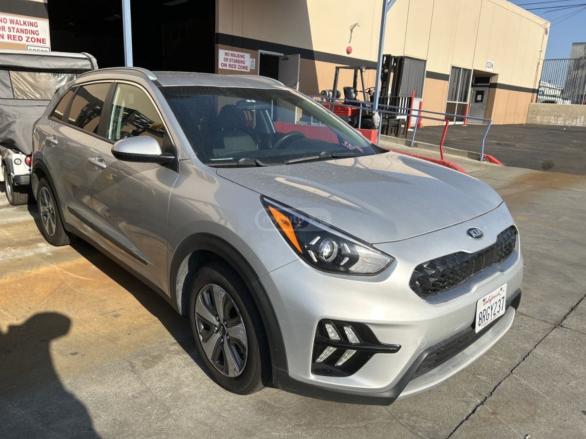 Kia Niro - фото 1