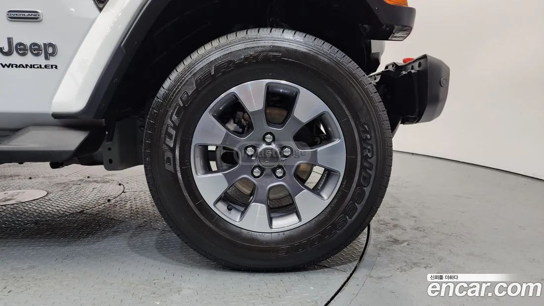 Jeep Wrangler - фото 5