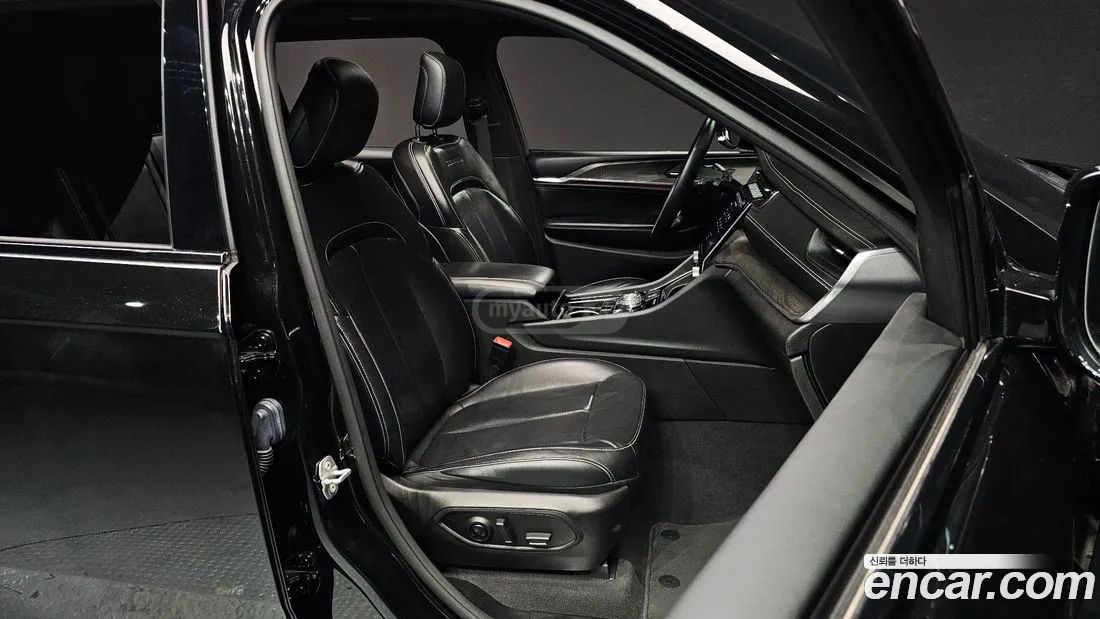 Jeep Grand Cherokee - фото 10