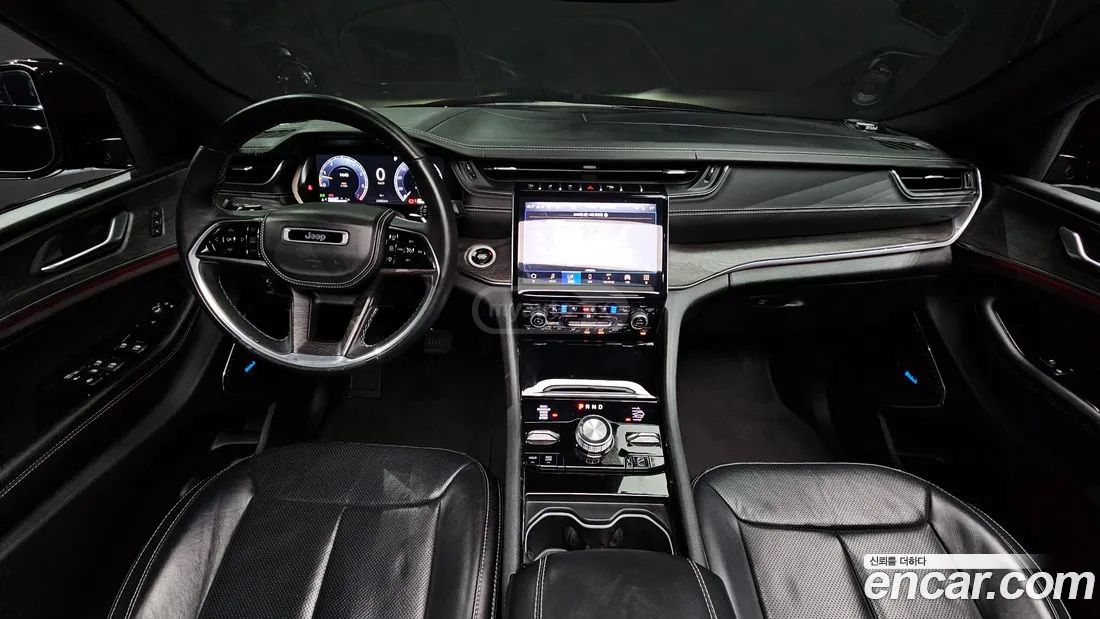 Jeep Grand Cherokee - фото 7