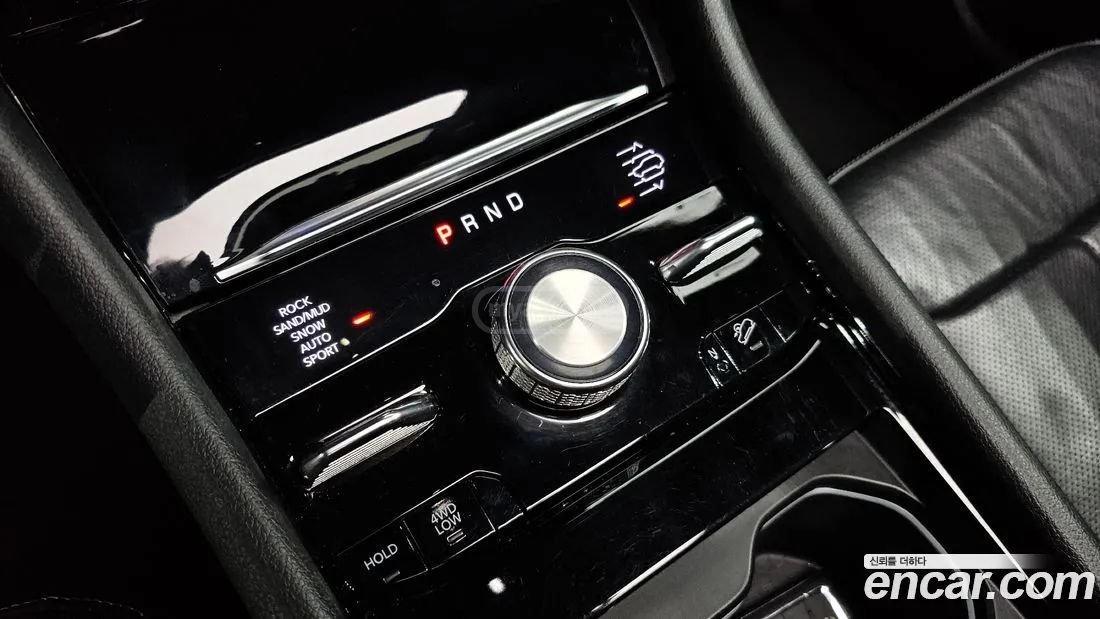 Jeep Grand Cherokee - фото 9