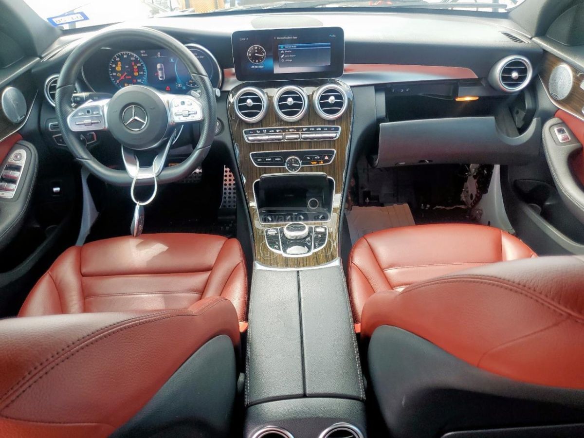 Mercedes-Benz C 300 - фото 8