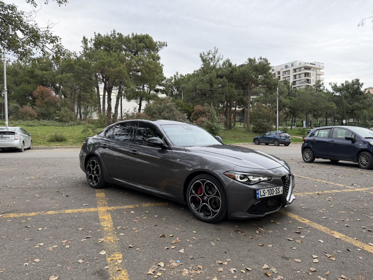 Alfa Romeo Giulia - фото 4