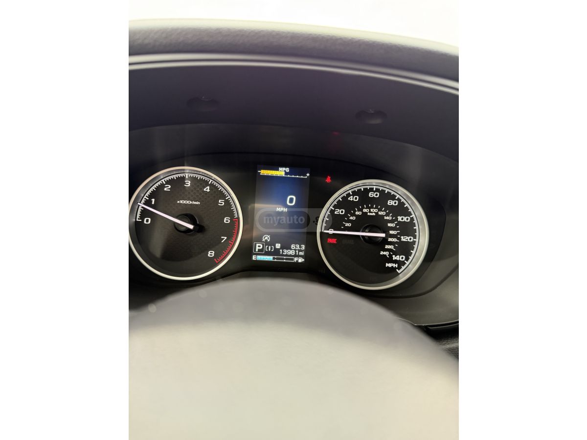 Subaru Limited 4dr All-Wheel Drive CV — миниатюра 11