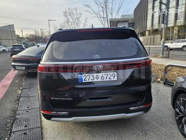 Kia Sedona - фото 3