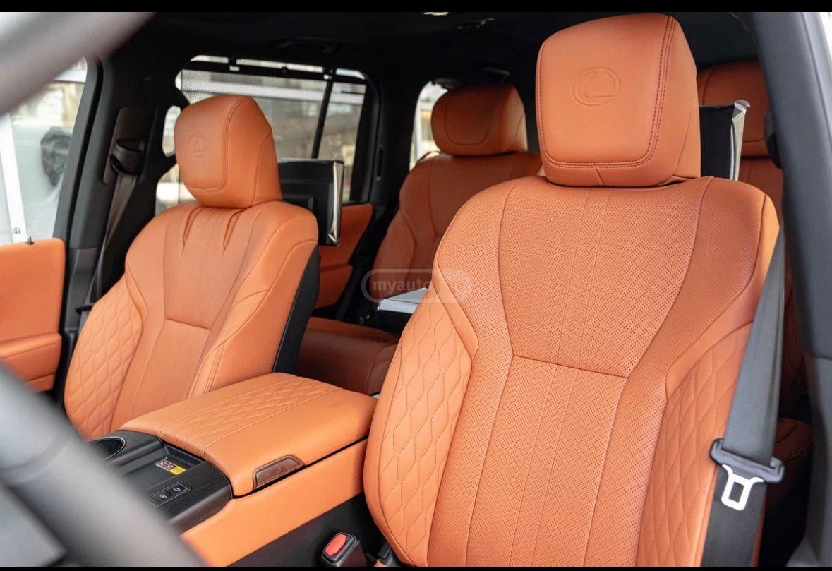 Lexus LX 500 - фото 5