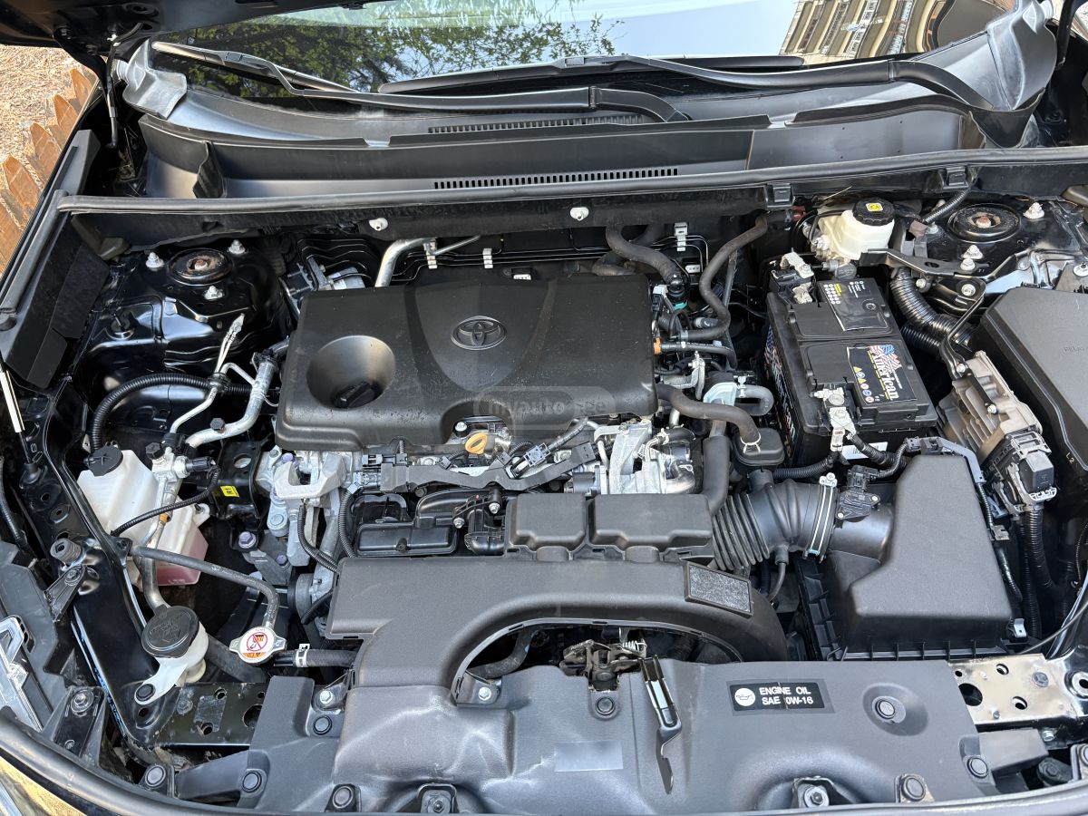 Toyota RAV 4 - фото 10