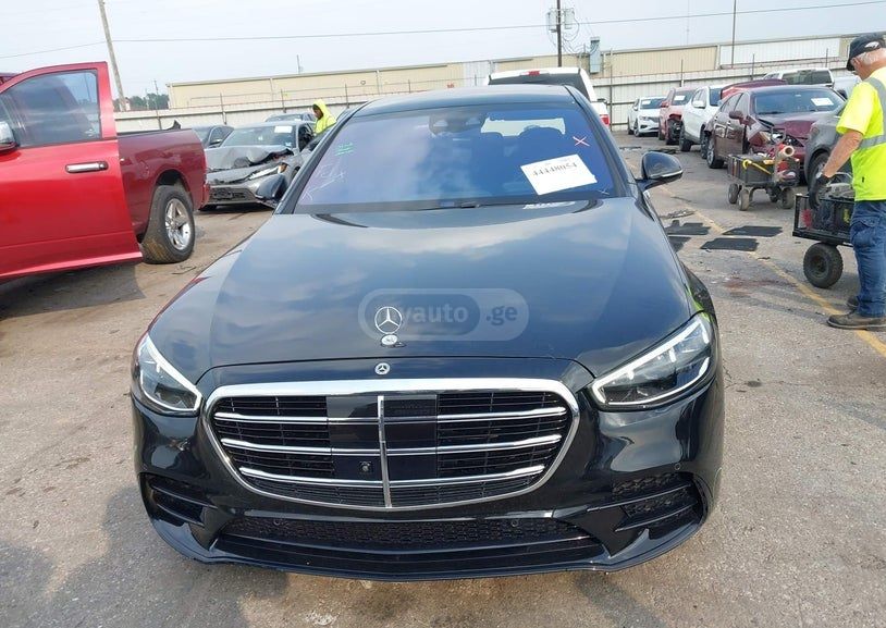 Mercedes-Benz S 500 - фото 7