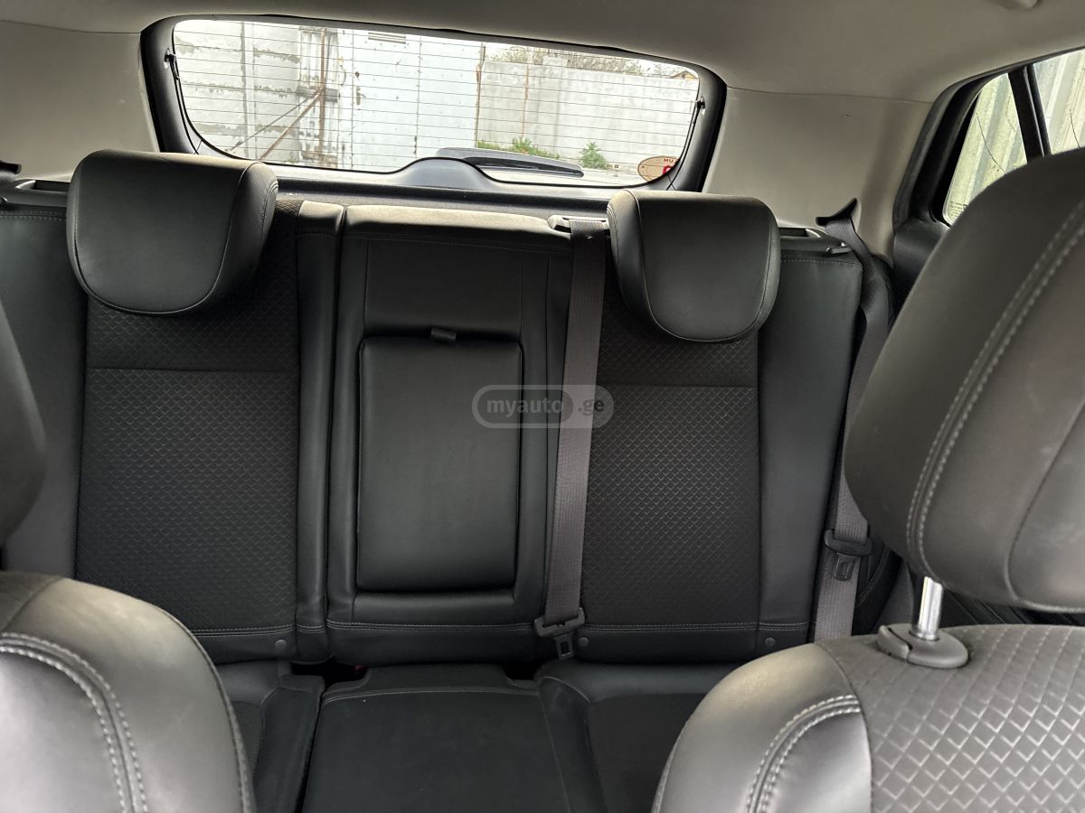 Buick Encore - фото 11